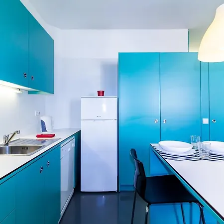 Apartment Center Modern 4t With Balcony