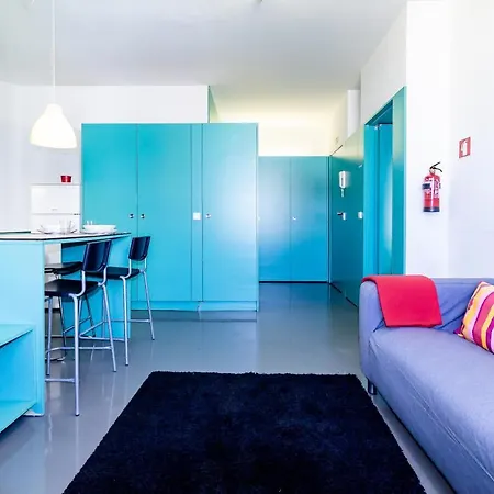 Apartment Center Modern 4t With Balcony