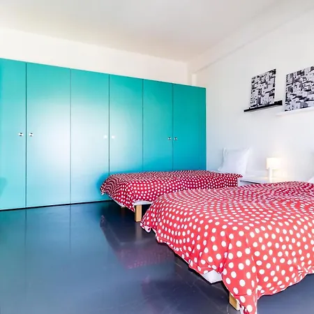 Apartment Center Modern 4t With Balcony Porto